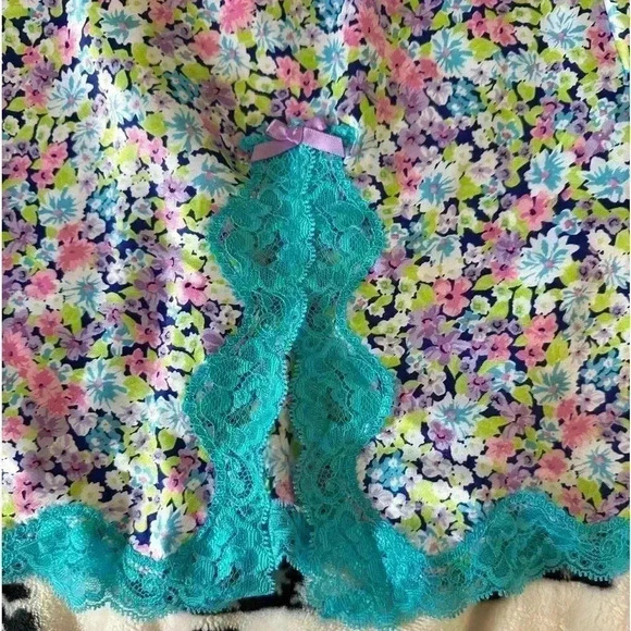 Vintage Victoria secret slip dress size small - Picture 2 of 5